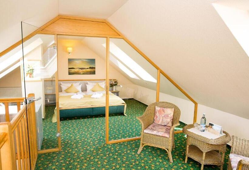 جناح دوبلكس, Am Müritz Nationalpark