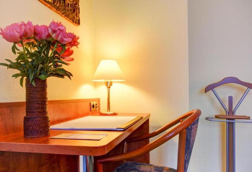 标准间, Elbinsel Free Parking