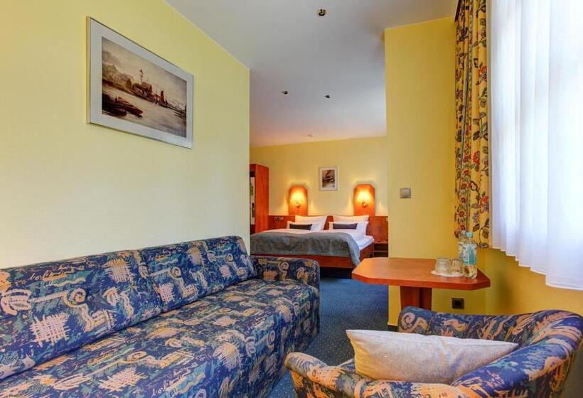 标准间, Elbinsel Free Parking