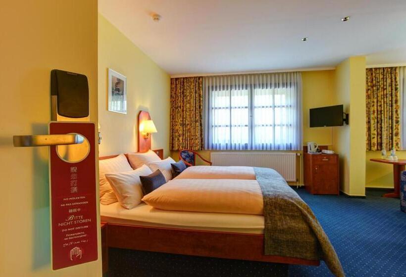 标准间, Elbinsel Free Parking