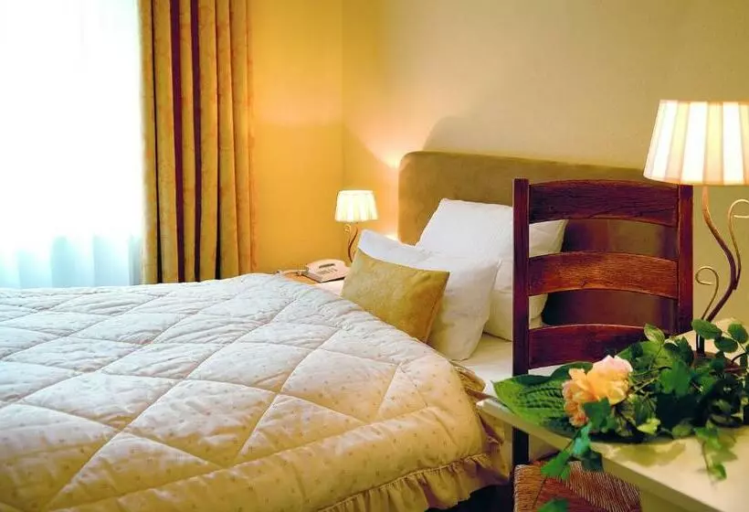 اتاق استاندارد یک نفره, Mare