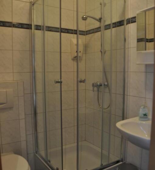 이코노미 룸, Neuzeit