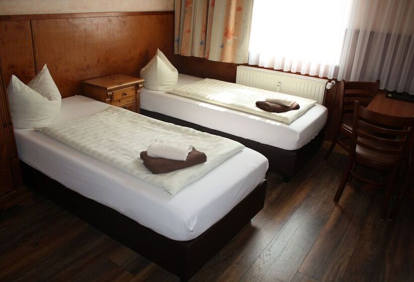 标准间, Pension Unicat