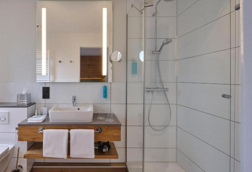 חדר סטנדרט יחיד, Restaurant Burgklause