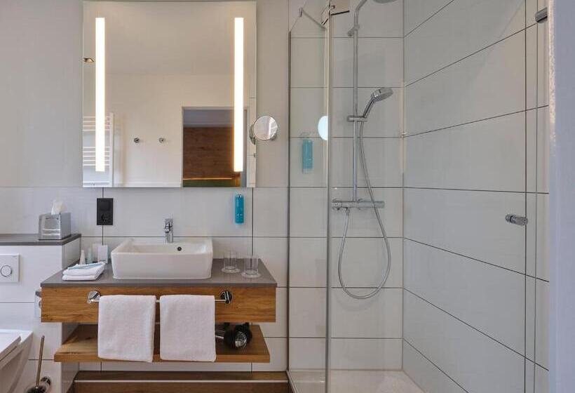 חדר סטנדרט, Restaurant Burgklause