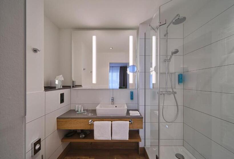 סוויטה עם מרפסת, Restaurant Burgklause