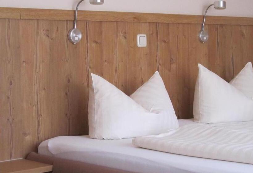 Номер Стандарт, Spitzenhoernbucht