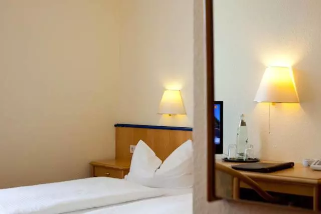 スタンダードシングルルーム, Sporthotel Malchow Hotel Garni Hp Ist Möglich