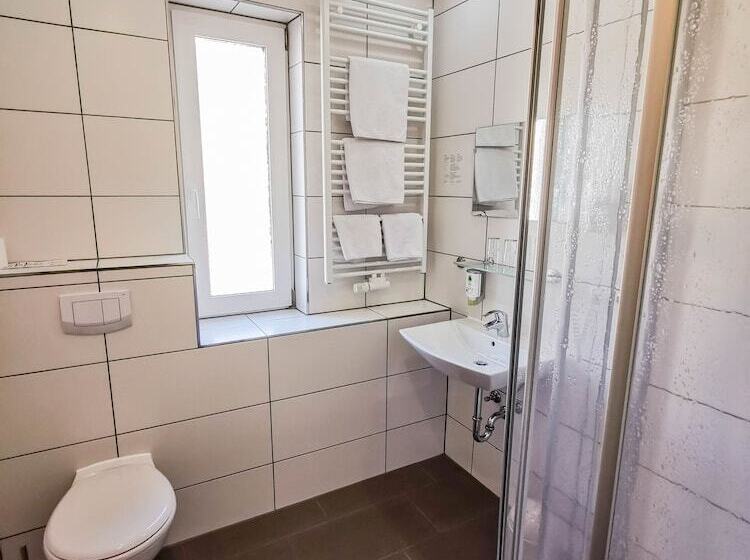 스탠다드 룸, Wald