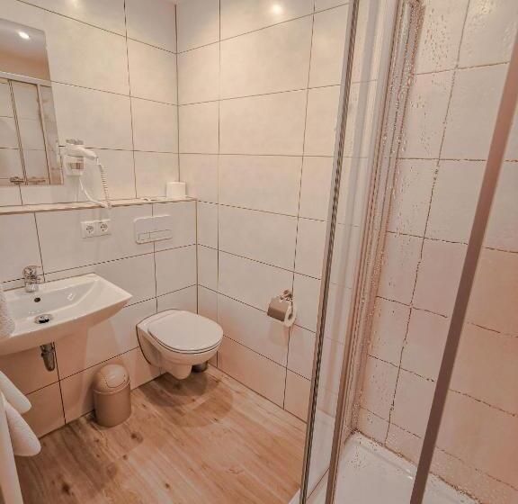 스탠다드 룸, Wald