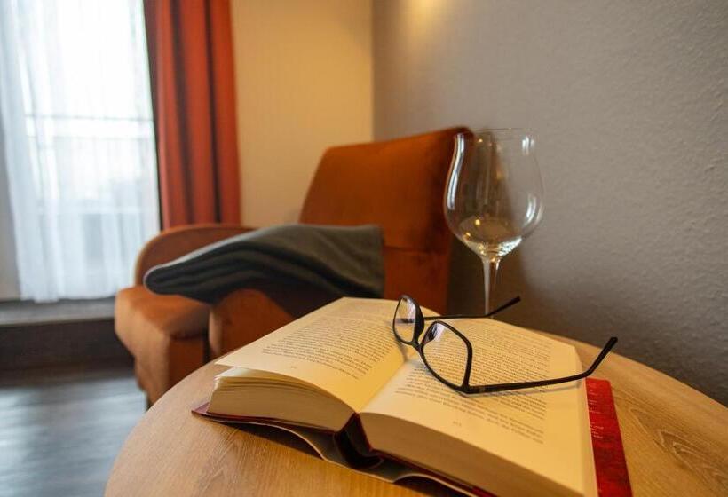 스탠다드 룸, Wikinger