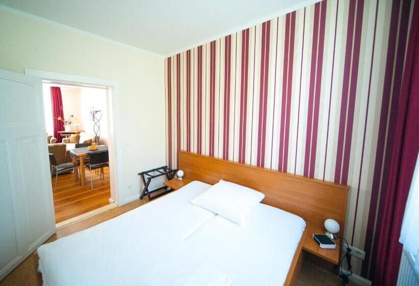 דירת חדר, Zum Hofmaler