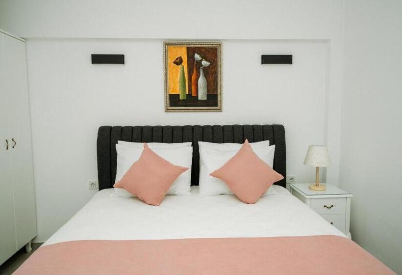 Deluxe Rum, Ali Baba Ciftligi Alacati