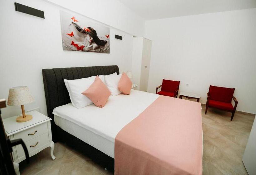 Standardrum King Size Säng, Ali Baba Ciftligi Alacati