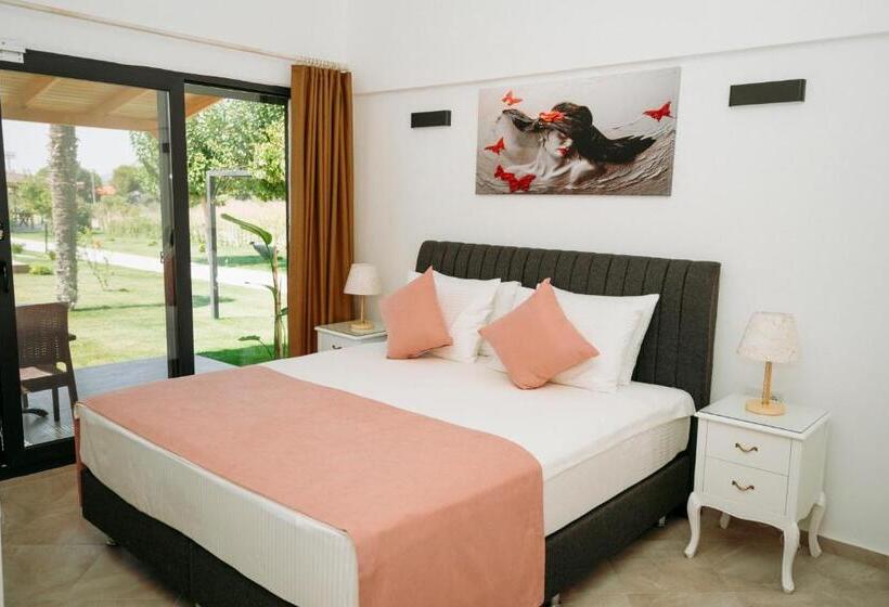 Standardrum King Size Säng, Ali Baba Ciftligi Alacati