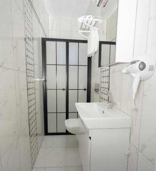 Standardrum King Size Säng, Ali Baba Ciftligi Alacati