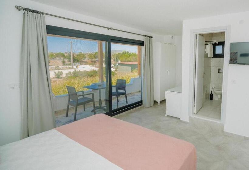 Standardrum King Size Säng, Ali Baba Ciftligi Alacati