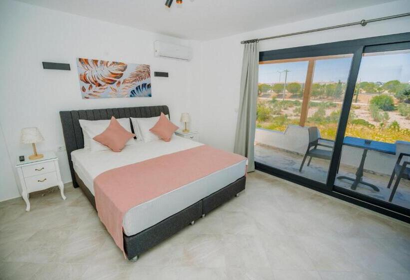 Standardrum King Size Säng, Ali Baba Ciftligi Alacati