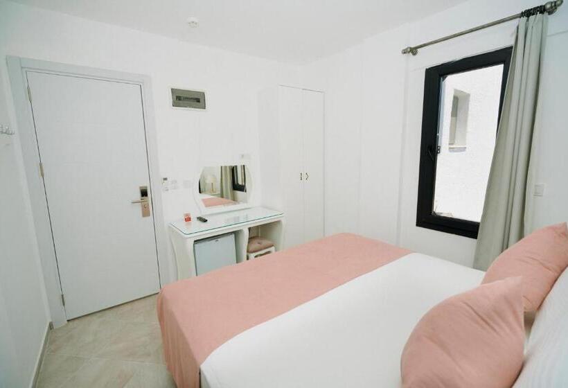 Deluxe Rum, Ali Baba Ciftligi Alacati