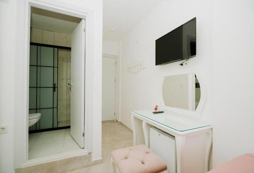 Deluxe Rum, Ali Baba Ciftligi Alacati