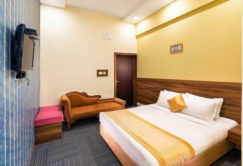 Quarto Estandar, Justa Sarang Rameshwaram