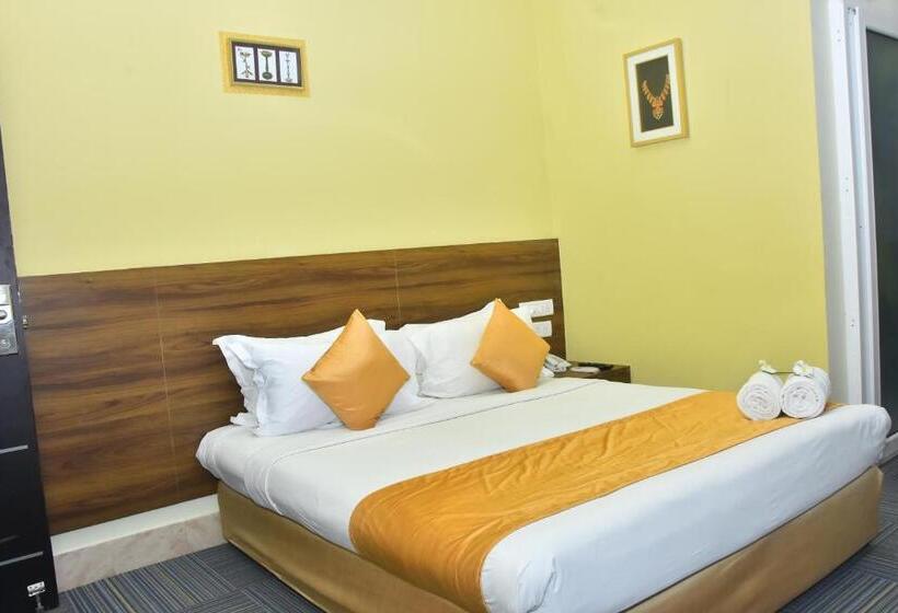 Quarto Estandar, Justa Sarang Rameshwaram