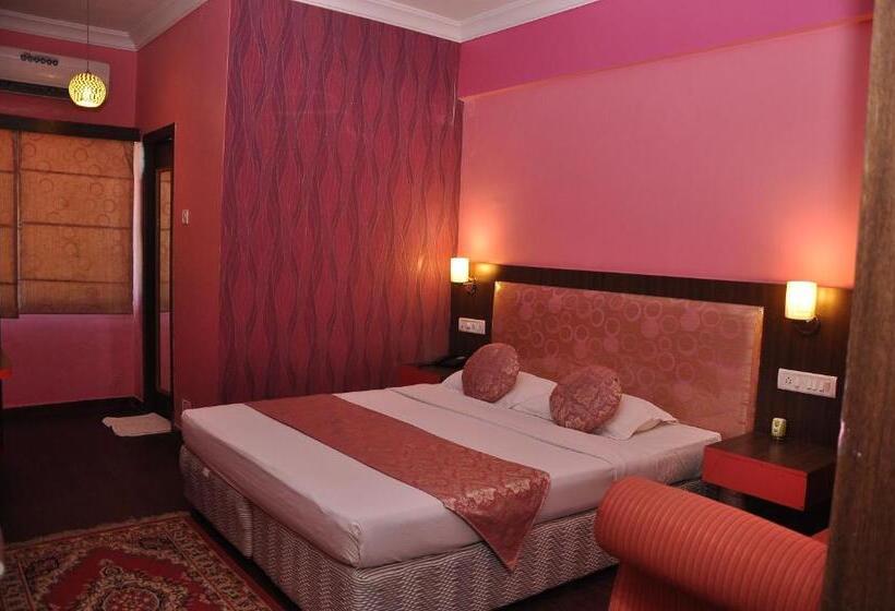 Quarto Deluxe, Justa Sarang Rameshwaram