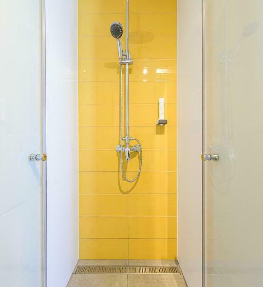 标准间, Jam Panzió