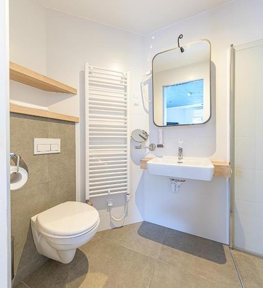 标准间, Jam Panzió