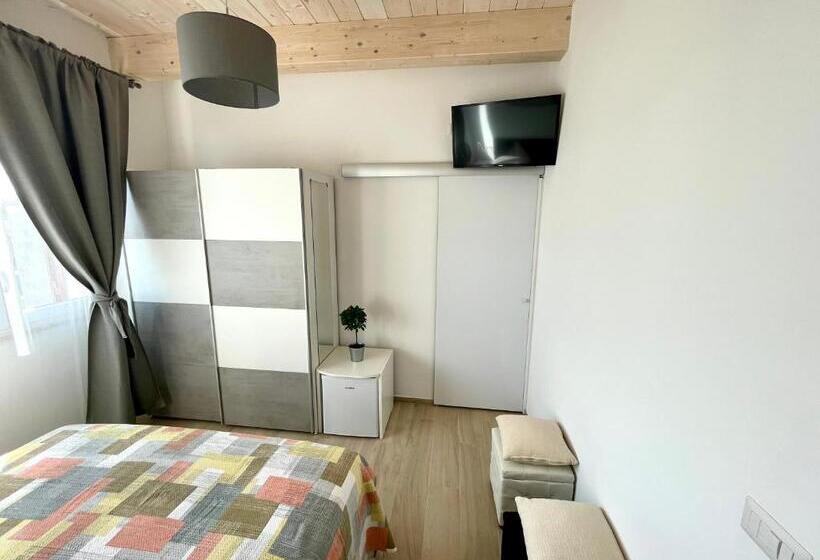 スタンダード4人部屋, Palm House