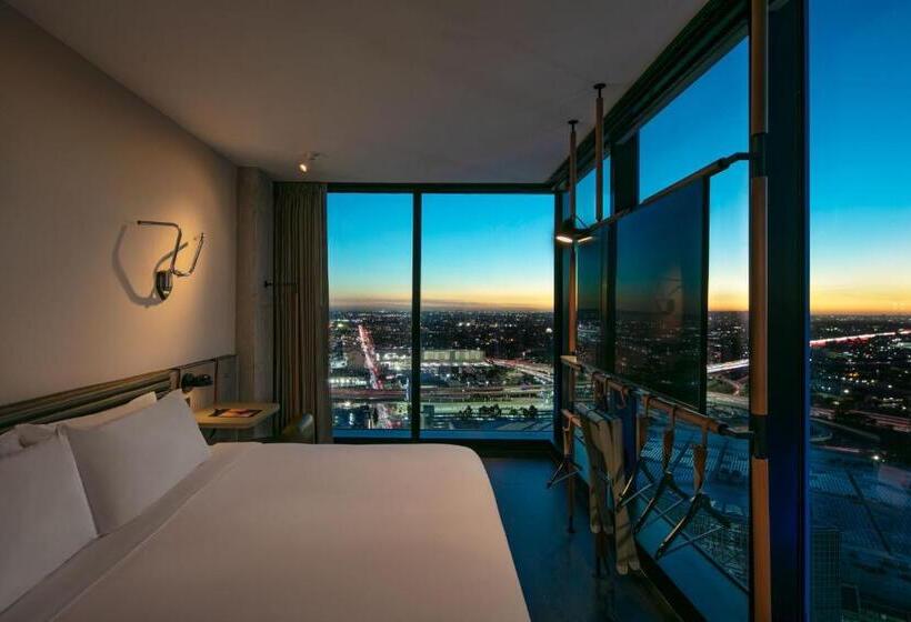 غرفة قياسية سرير كينج, Moxy Downtown Los Angeles