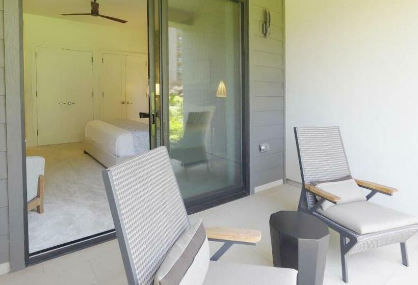 Апартаменты 1 Спальня Вид на Бассейн, Maui Westside Presents: Honua Kai   Luana Garden Villas 7b