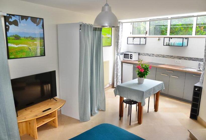 Номер Стандарт Трехместный, Le Jardin Paris