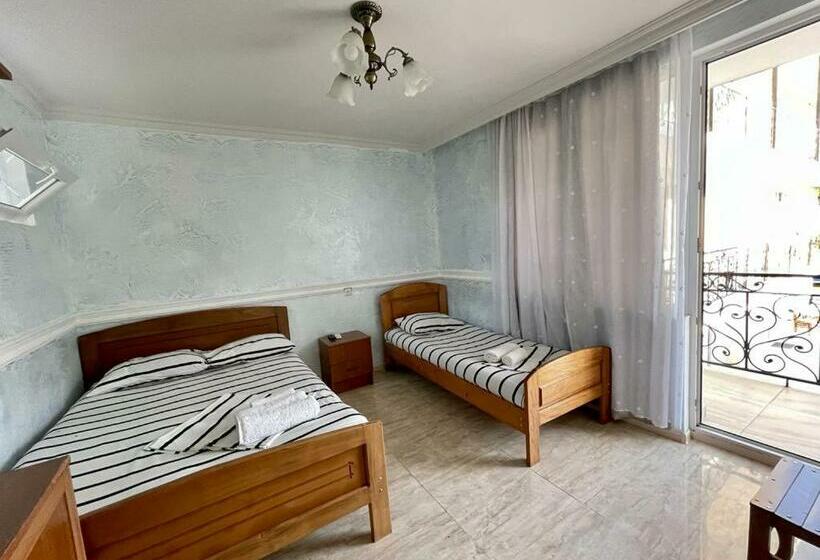 اتاق استاندارد سه نفره, Del Mar