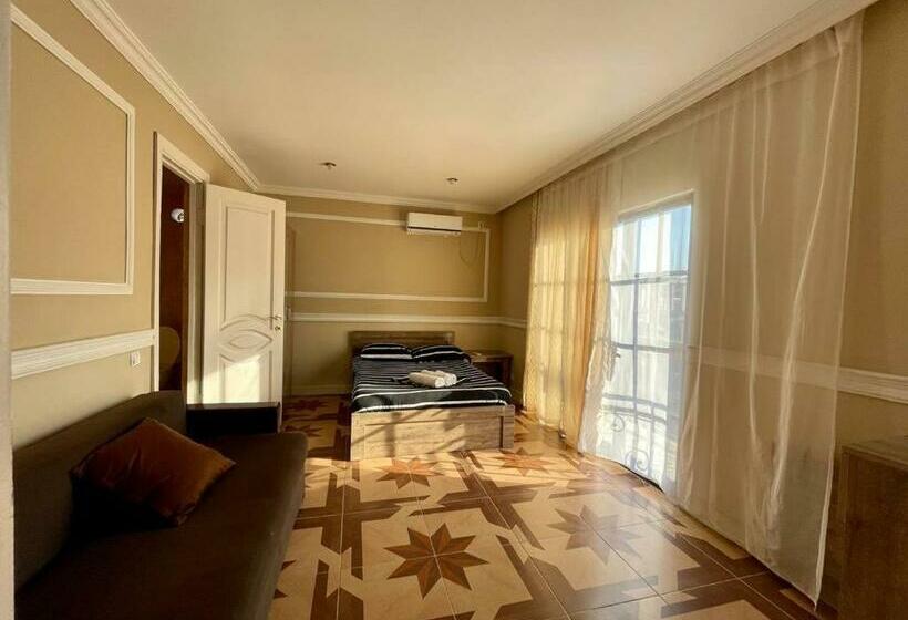 اتاق استاندارد سه نفره, Del Mar