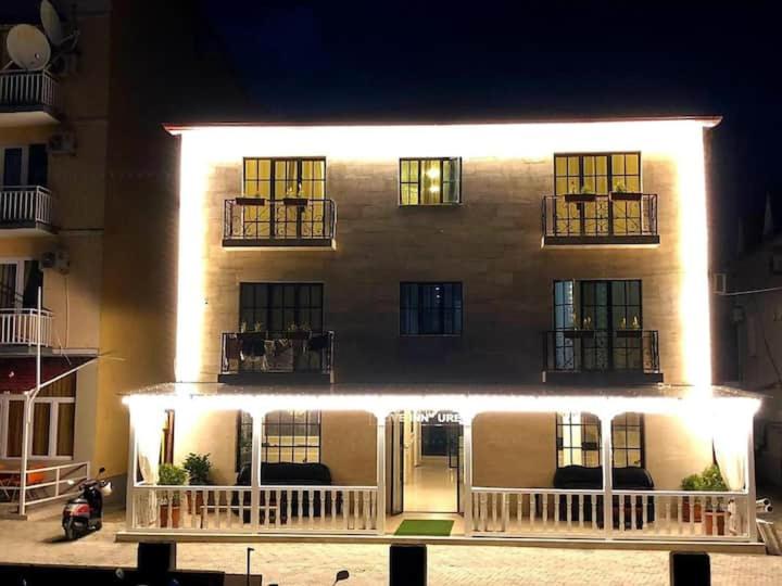 سوییت با چشمانداز استخر, Del Mar