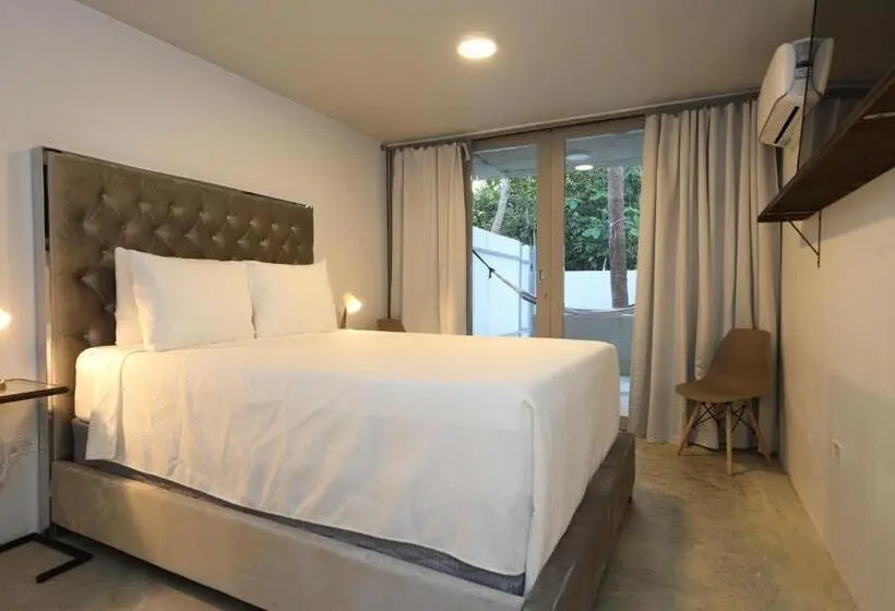 اتاق استاندارد با چشم‌انداز استخر, Viento Beach Lodge