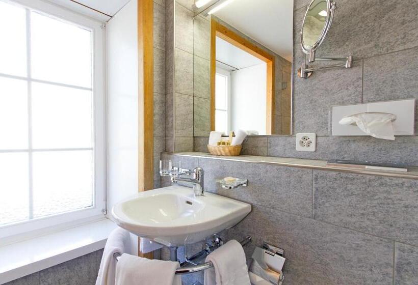 高级大房间, Edelweiss Swiss Quality