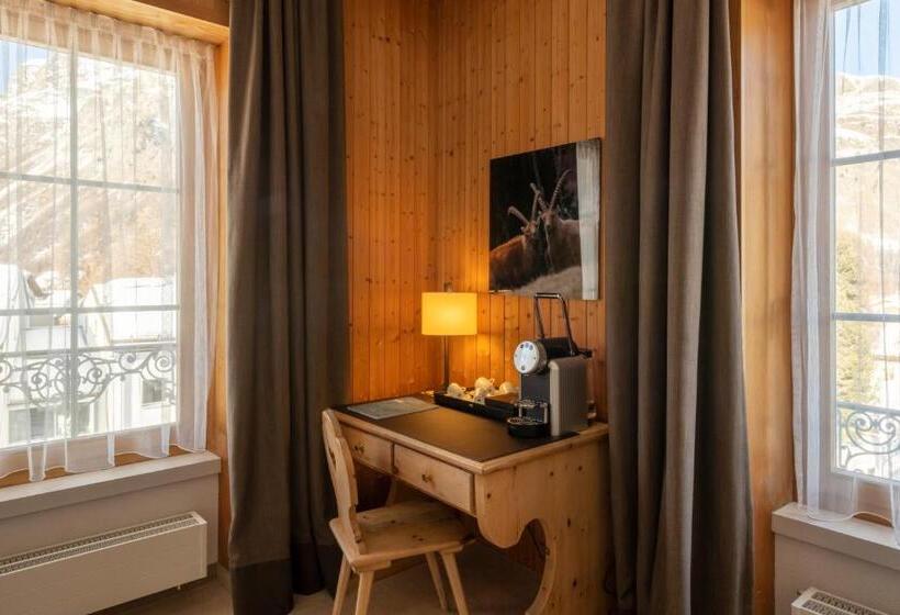 豪华房间, Edelweiss Swiss Quality