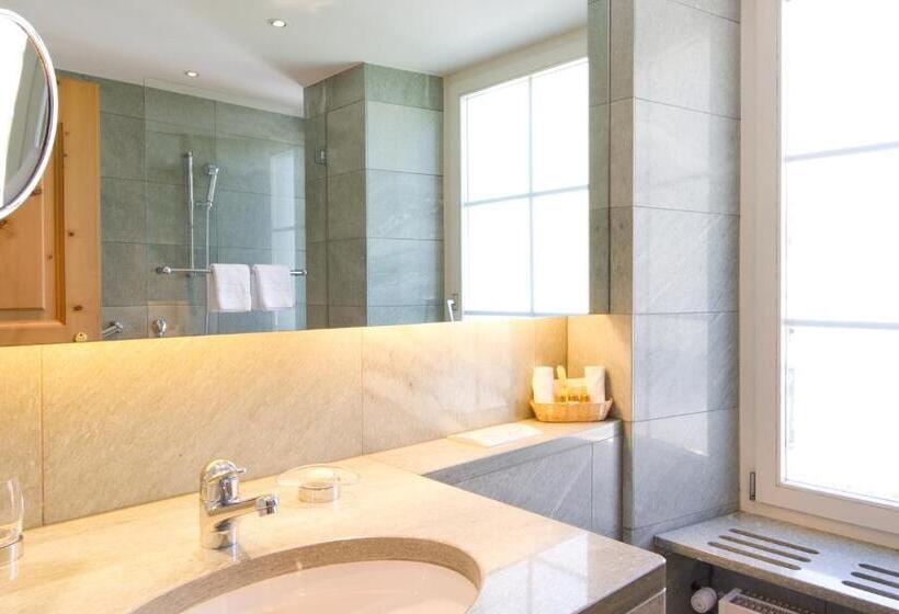 标准单人间, Edelweiss Swiss Quality