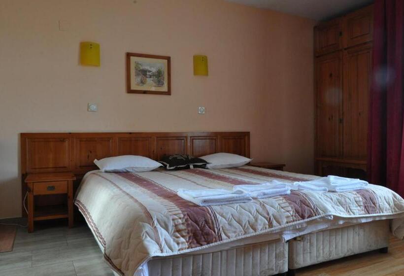 标准间带阳台, Family Hotel Bansko Sofia