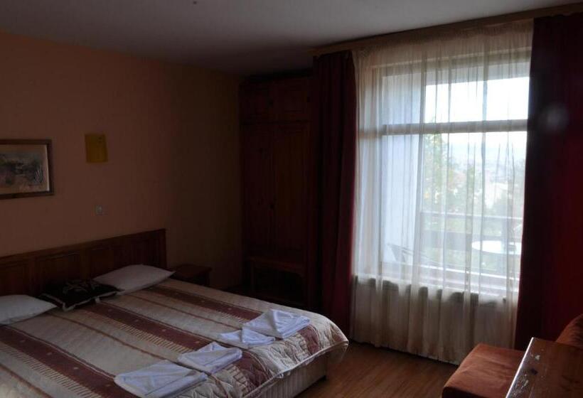 标准间带阳台, Family Hotel Bansko Sofia