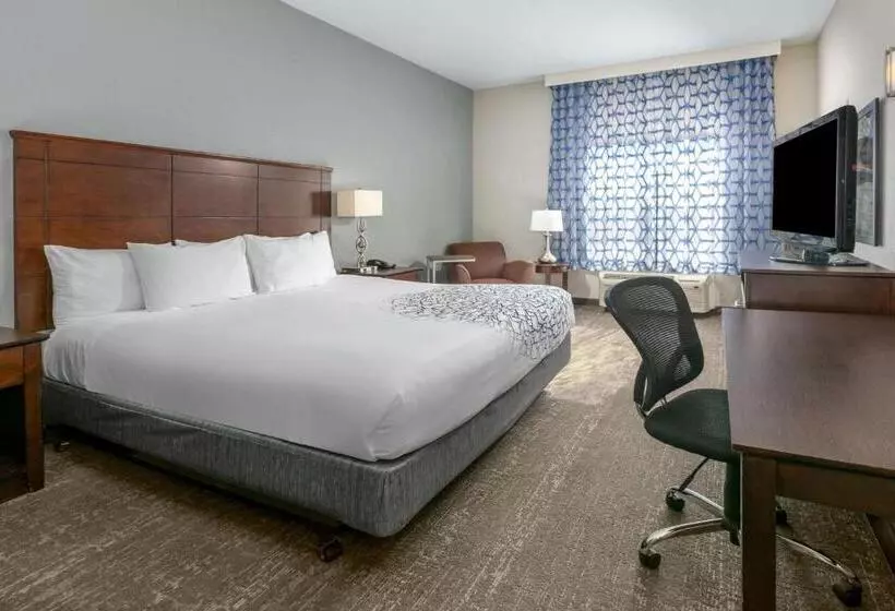 身障者適用キングサイズベッドルーム, La Quinta By Wyndham Horn Lake / Southaven Area