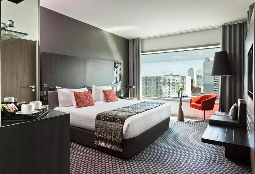 プレミアムルーム, Melia Paris La Defense