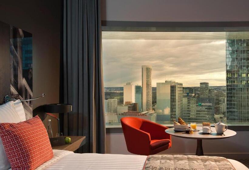 Premium room with view, Melia Paris La Defense