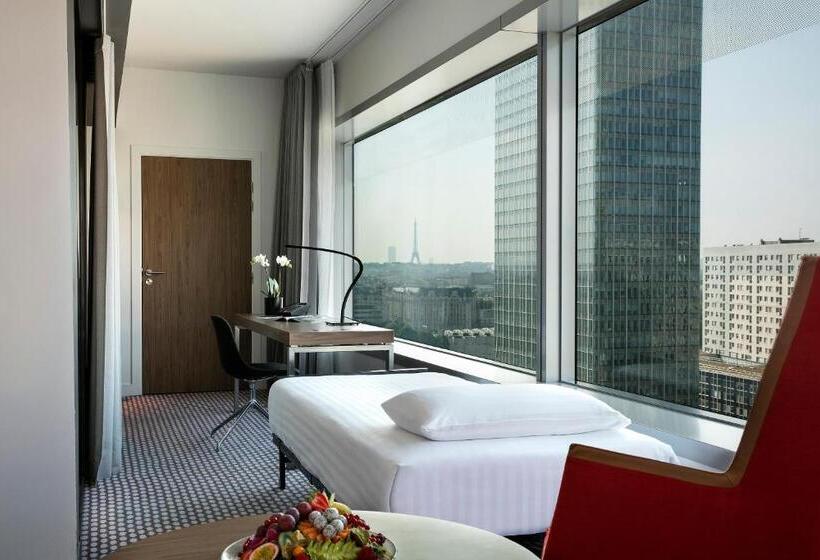 چشماندازهای پهناور سوئیت جونیور, Melia Paris La Defense