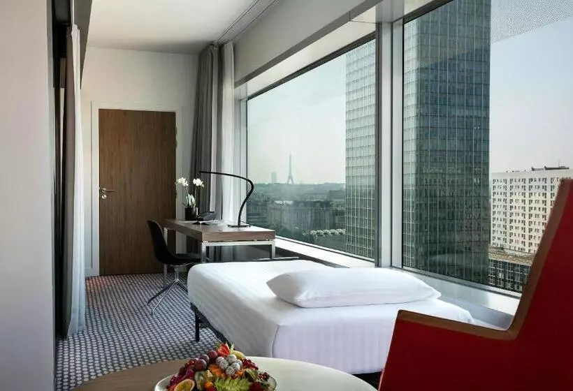 パノラミックビューのジュニアスイート, Melia Paris La Defense