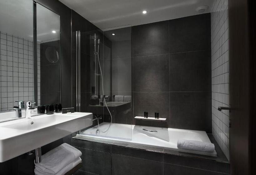 سوئیت با چشمانداز, Melia Paris La Defense