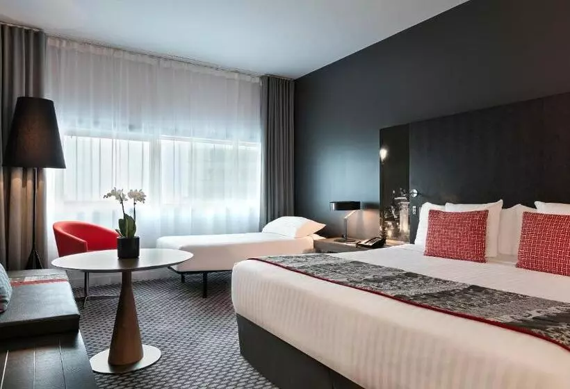 コネクティングルーム（家族用）。, Melia Paris La Defense