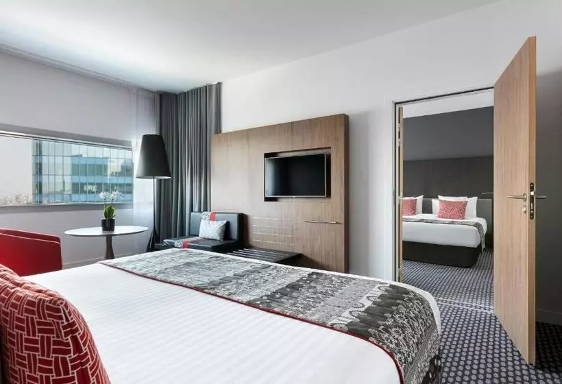 コネクティングルーム（家族用）。, Melia Paris La Defense
